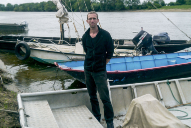 Nicolas, pêcheur de Loire : une espèce en voie de disparition