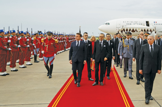 Macron reçu en grande pompe au Maroc