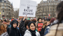 La société civile se mobilise déjà contre la future loi immigration de Bruno Retailleau