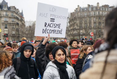 La société civile se mobilise déjà contre la future loi immigration de Bruno Retailleau