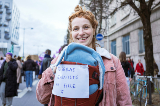 Mères solos : des droits pour sortir de l’ombre