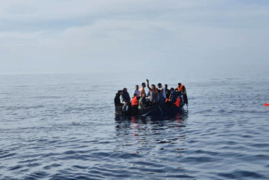 Migrants abandonnés en mer  : un navigateur révolté