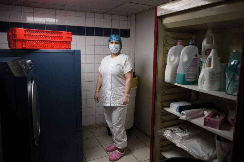 « Métiers féminins » : les « essentielles » maltraitées