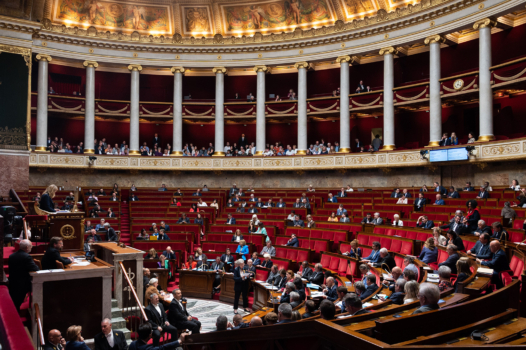 Les députés doivent pouvoir voter sur l’abrogation de la retraite à 64 ans