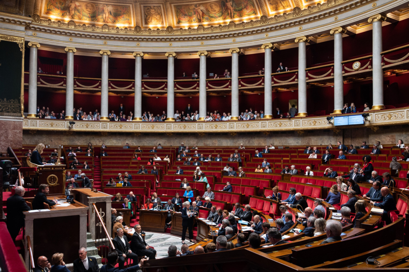 Les députés doivent pouvoir voter sur l’abrogation de la retraite à 64 ans