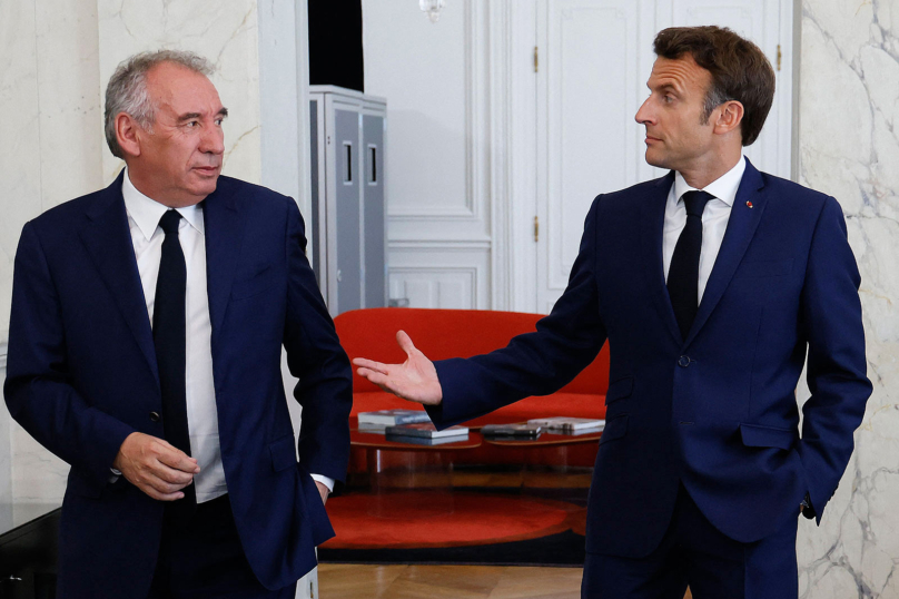 Bayrou, l’homme dont personne ne voulait (pas même Macron) sauf le RN