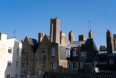 Saint-Malo, ville pionnière de la lutte contre les Airbnb