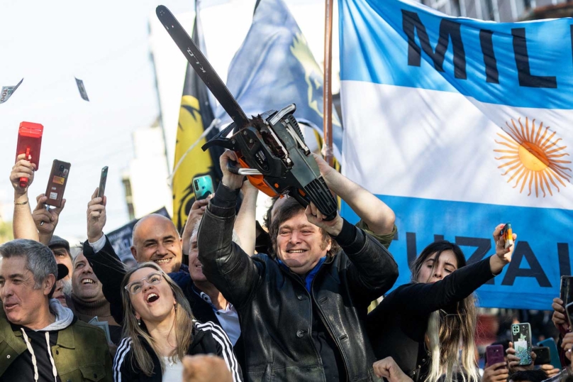 Javier Milei, un an de politique à la tronçonneuse