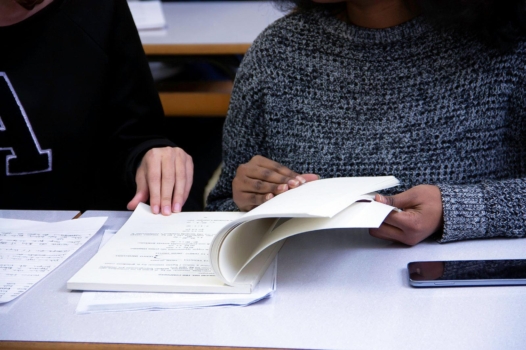 « Je donne cours à des étudiants qui passent leurs partiels dans le noir »